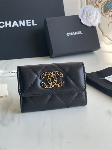 chanel flap card holder with chain|Chanel flap card holder price.